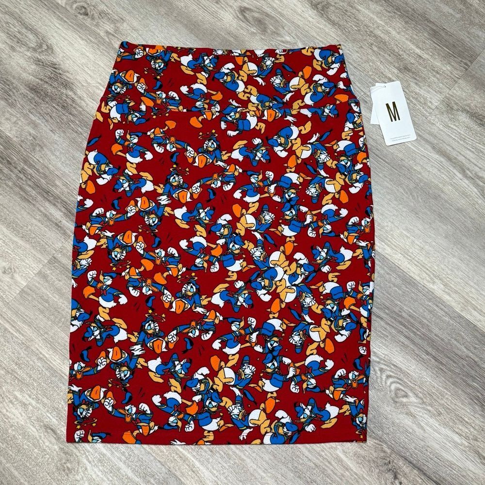 Lularoe Disney collaborated Skirt Donald Duck size medium NWT